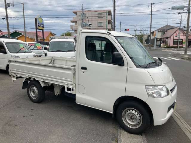 ac5e3516ecf4820bcb64b56e95ca2872.jpg