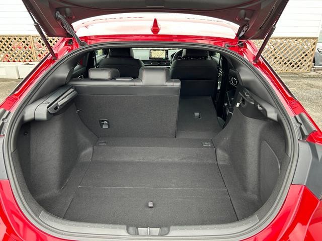 0600169A30260911W00218.jpg