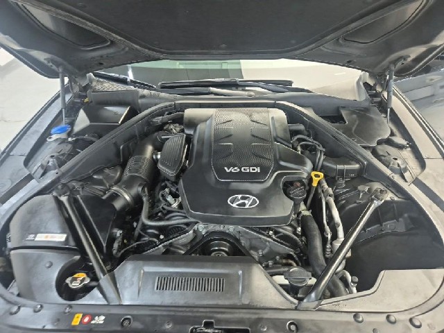 6081000776R5.jpg