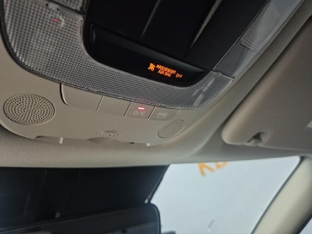 6071500634R15.jpg