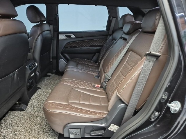 6101500672R12.jpg