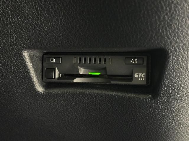 0509824A30260903W01703.jpg