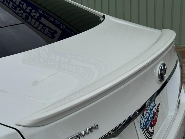 0700435A30260925W00113.jpg