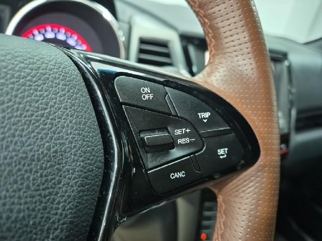6101000671R15.jpg