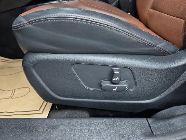 6101000671R18.jpg