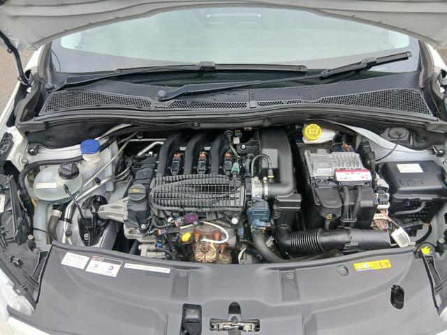 9510417A30260705W00215.jpg