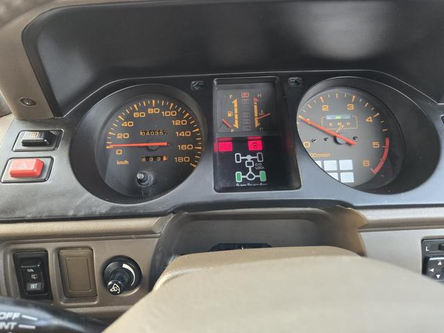 1201210A30251209W00109.jpg