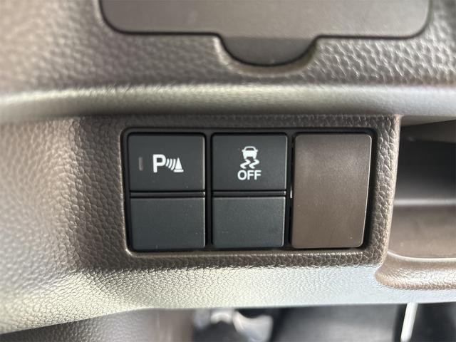 0900975A30260820W00315.jpg