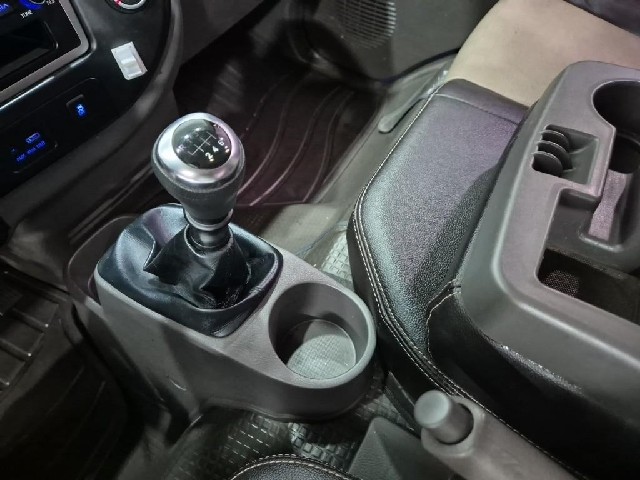 6061000879R7.jpg