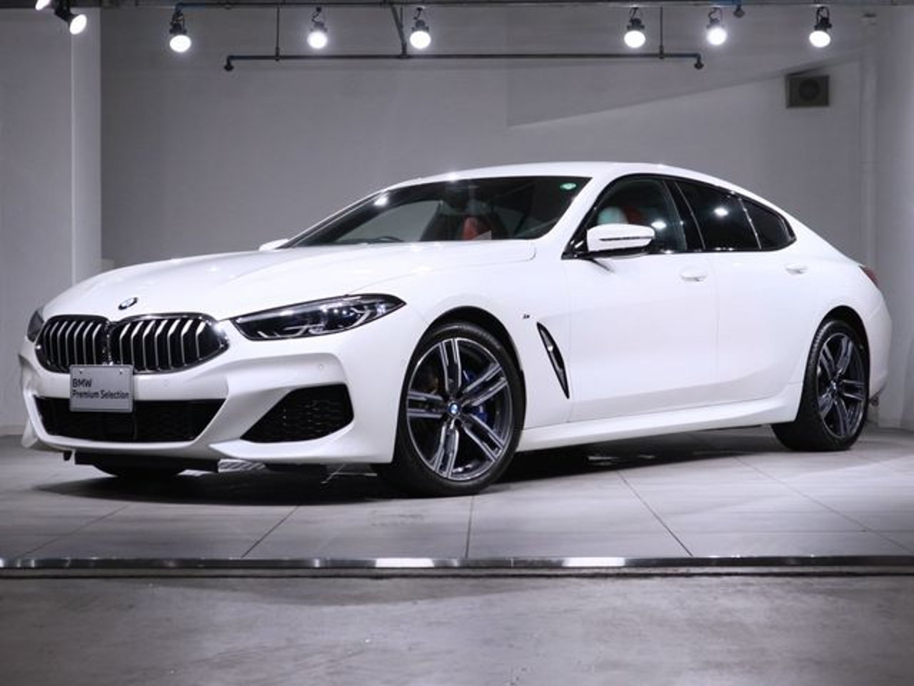 2021 BMW 8, photo 1 of 1