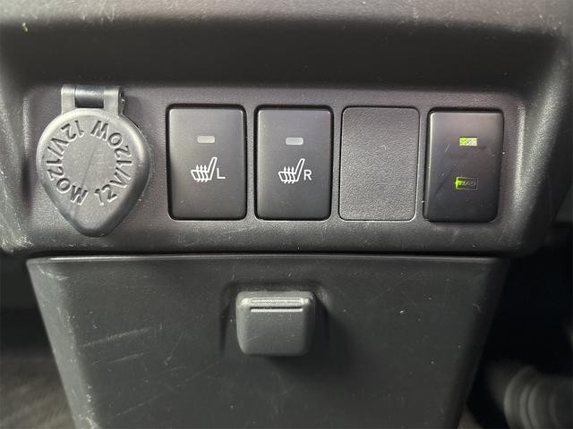 0900975A30260829W00113.jpg