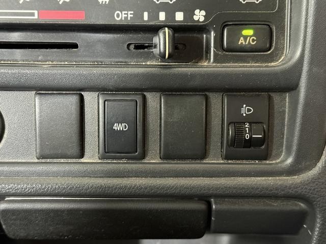 0720034A30260921W00309.jpg