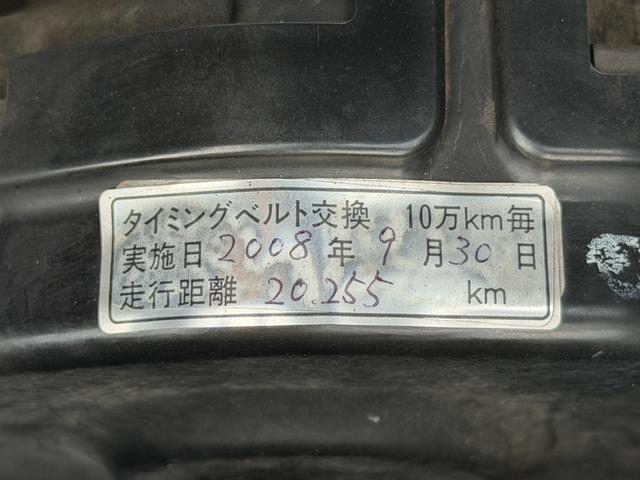 0700435A30260615W00104.jpg