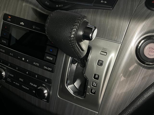0504839A30260924W00519.jpg