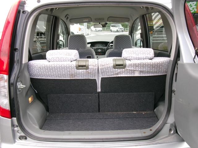 0208874A30261005W00216.jpg