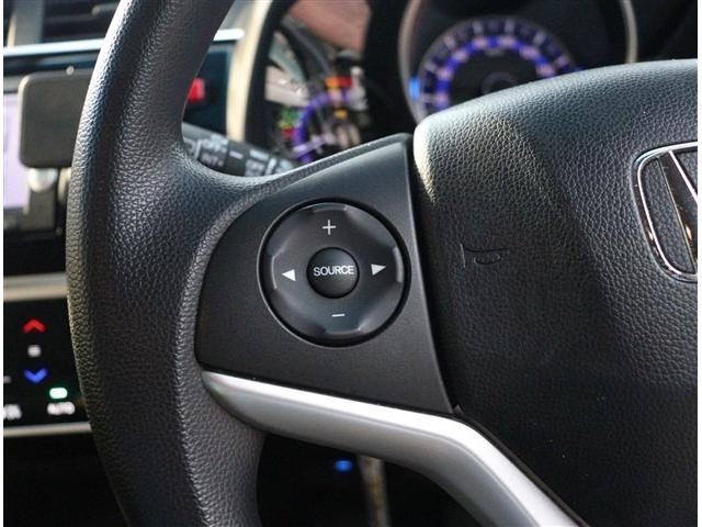 0505037A30260917W00112.jpg