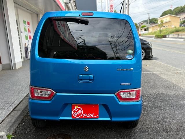 0510855A30260901W00115.jpg