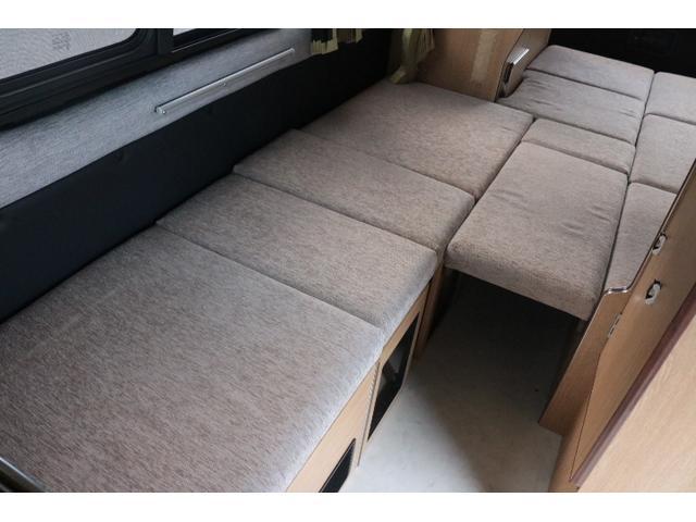 1001803A30260702W00414.jpg