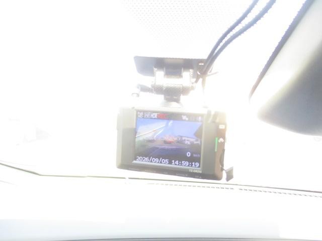 0901580A30260906W00208.jpg