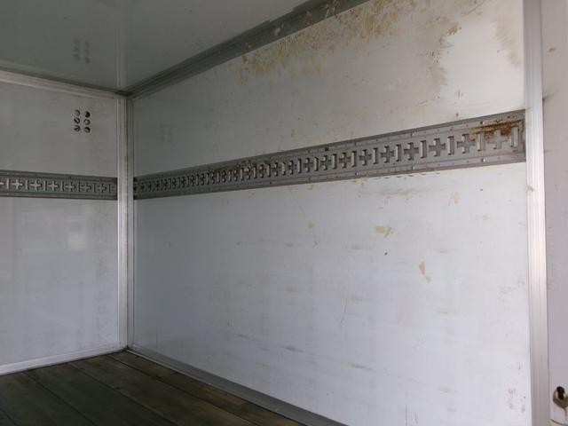 0740030A30260731W00107.jpg