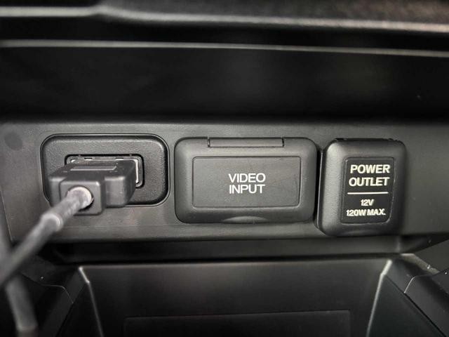 0540473A30260806W00112.jpg