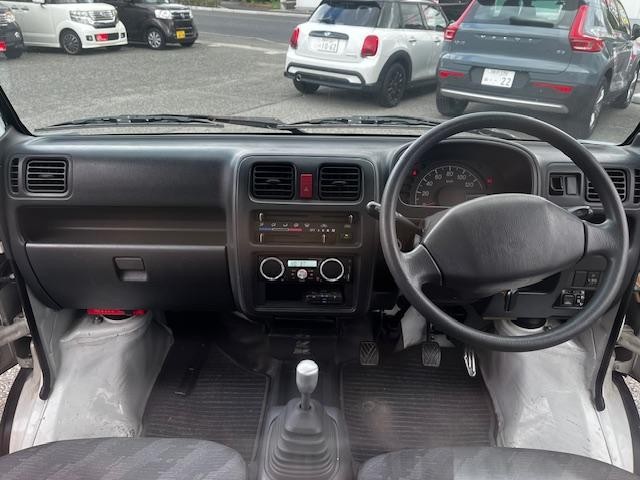 0720342A30260921W00117.jpg
