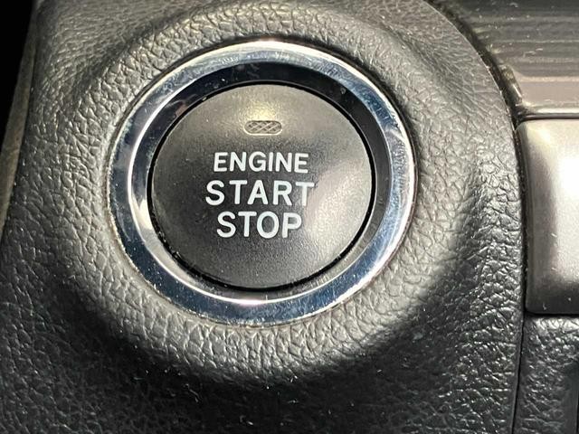 0561549A30261008W00217.jpg
