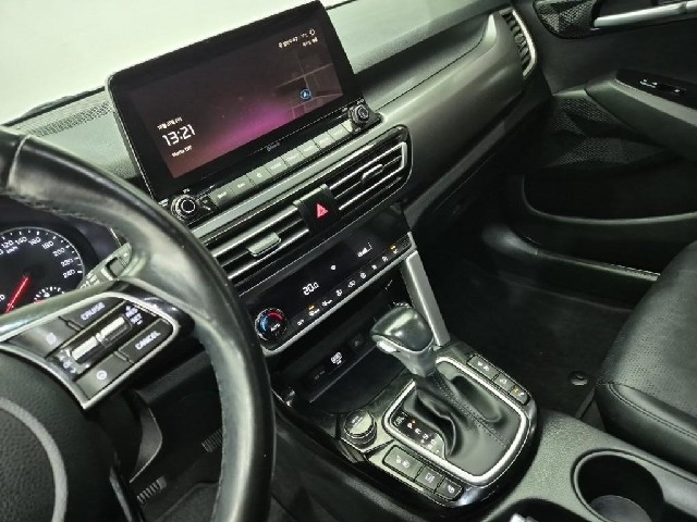 6101000632R10.jpg