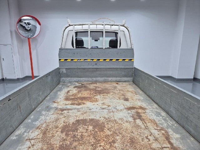 6101000956R15.jpg
