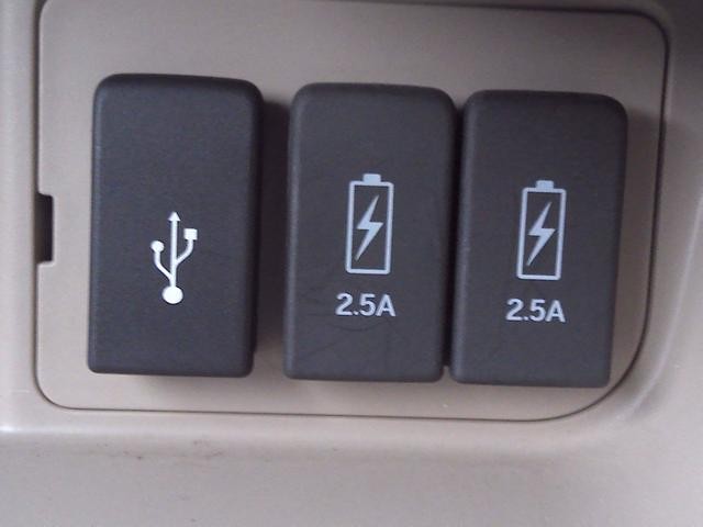 0400396A30260912W00208.jpg