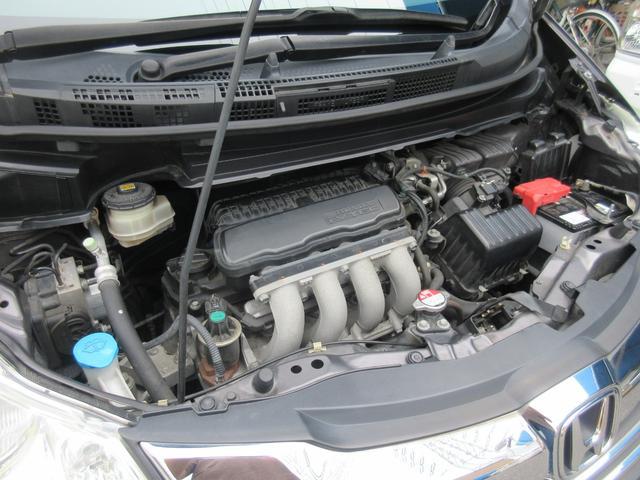 0703947A30260604W00103.jpg