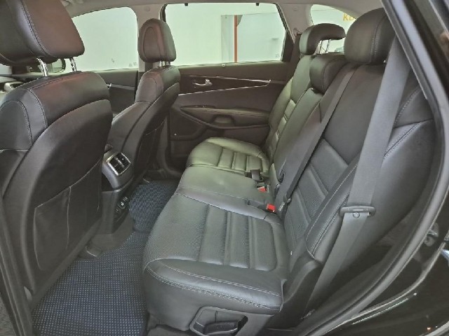 6101500749R12.jpg