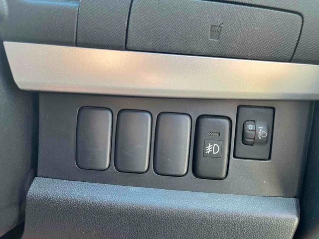 1003228A30250423W00105.jpg