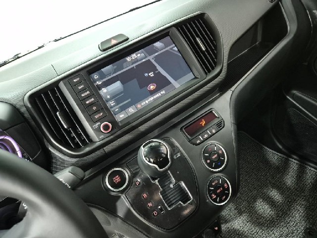 6101001596R10.jpg