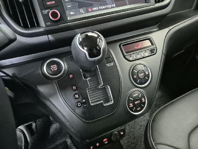 6101501375R8.jpg