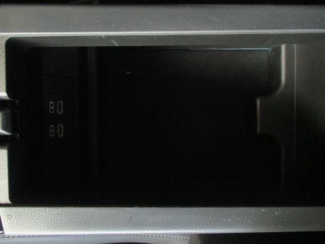 0802982A30260921W00114.jpg