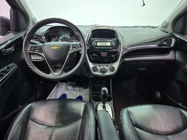 6101000699R7.jpg
