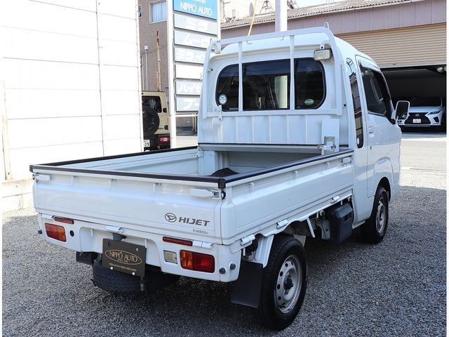 fbc997e1d15ffee70ce32e713fdad69a.jpg