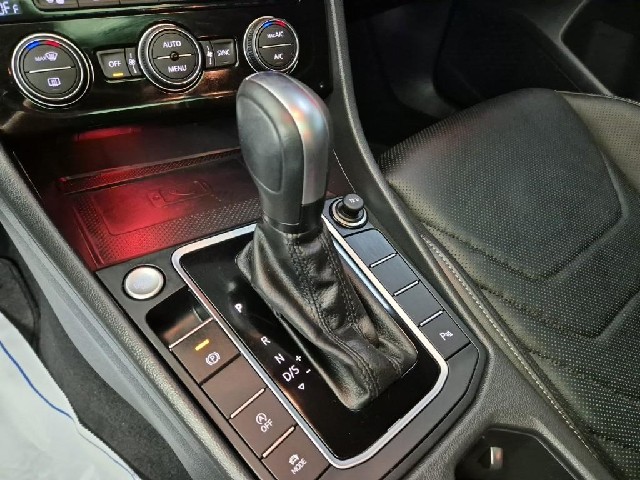 6101500682R8.jpg