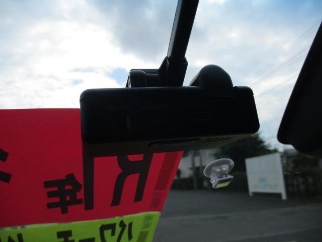 1100824A30260702W00111.jpg