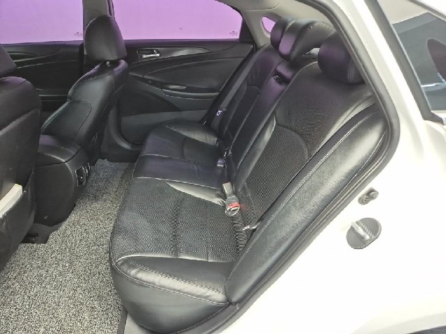 6101500733R12.jpg