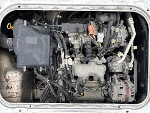 0903829A30260906W00112.jpg