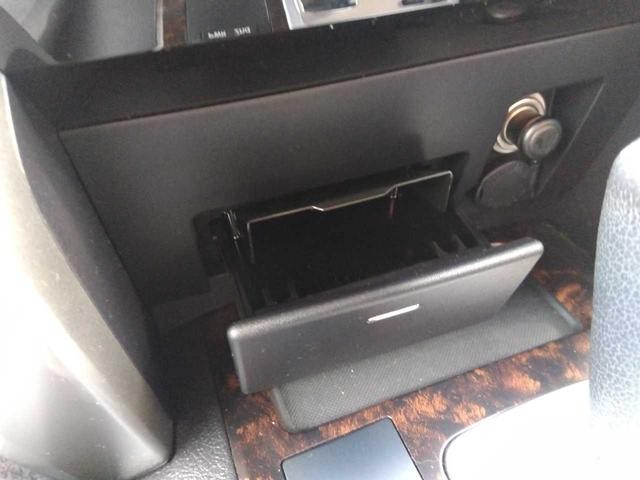 9030137A30260803W00215.jpg