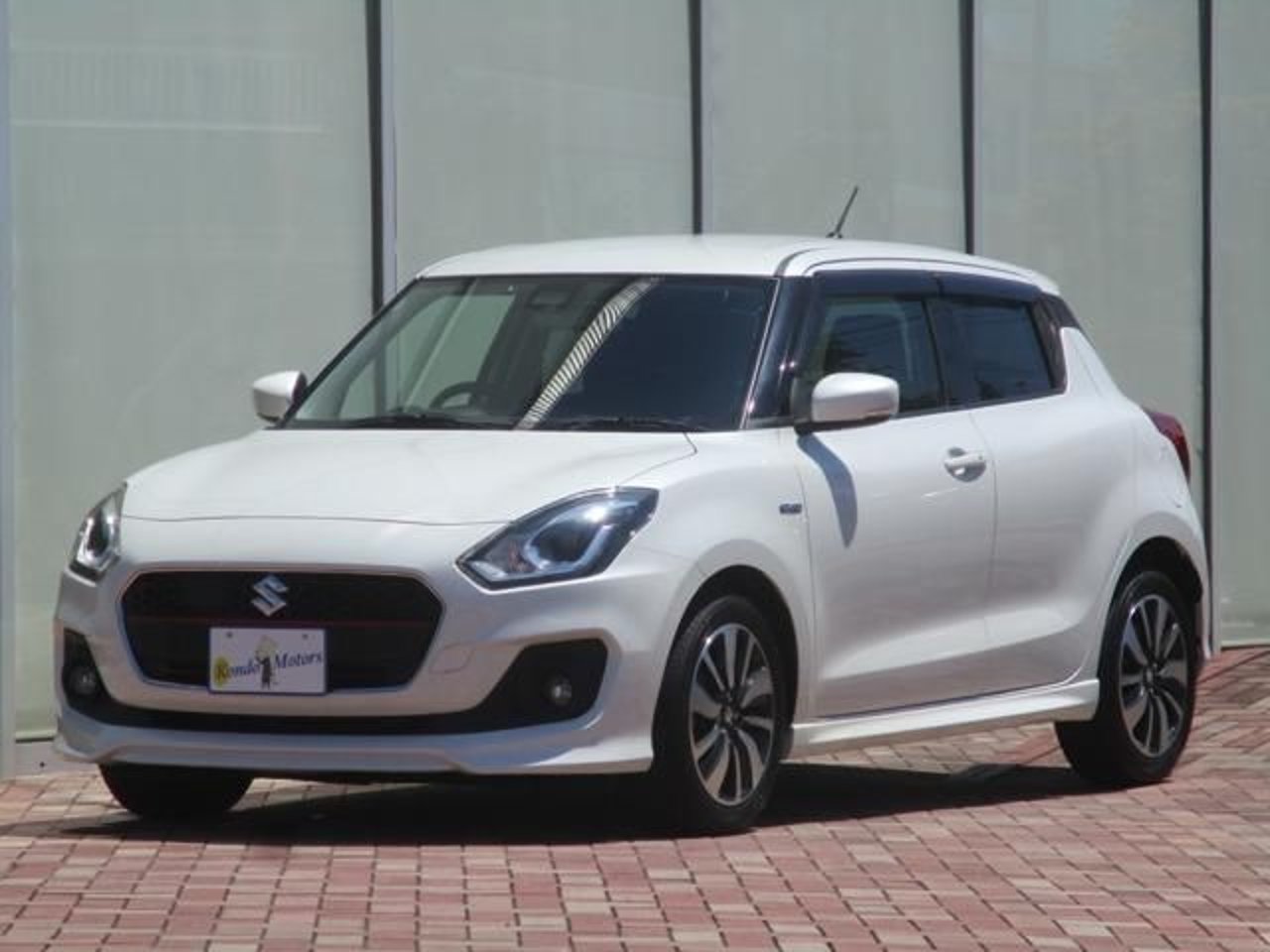 2019 Suzuki Swift, photo 1 of 1