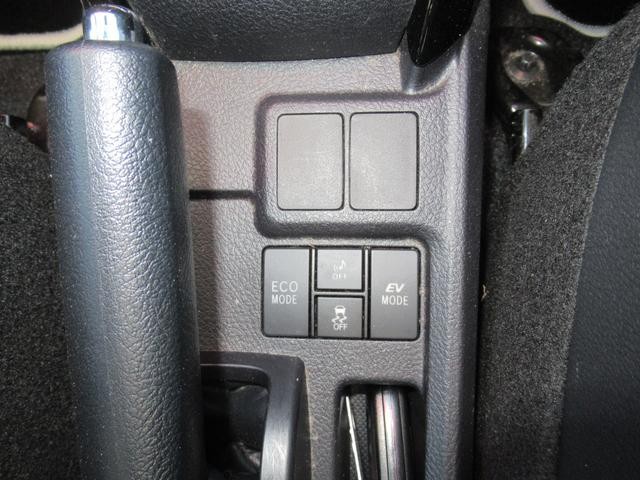 0903367A30260905W00112.jpg