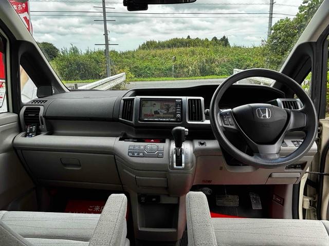 0520520A30260903W00102.jpg