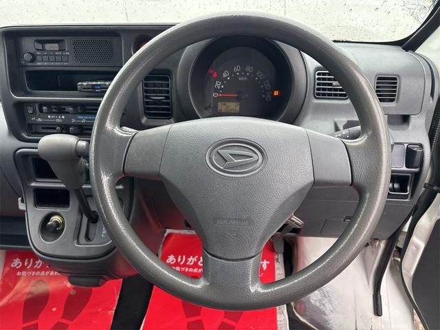 0900605A30261018W01014.jpg