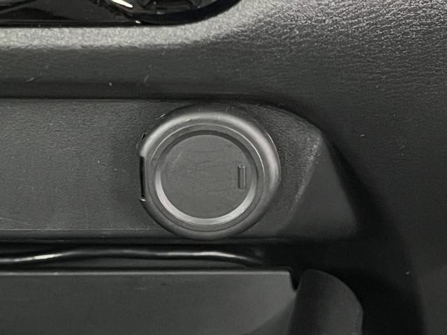 0900204A30260921W00116.jpg