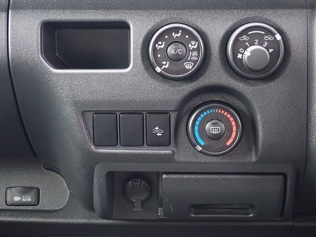 1a7ada7f6a172f71cfebbc28ce0438c0.jpg