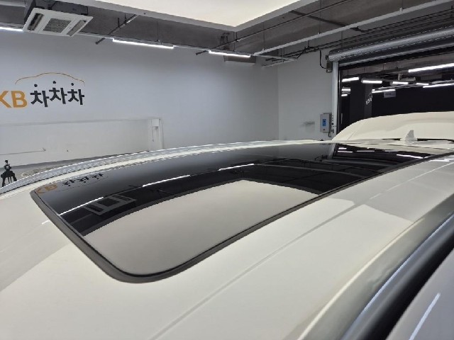 6081501076R13.jpg
